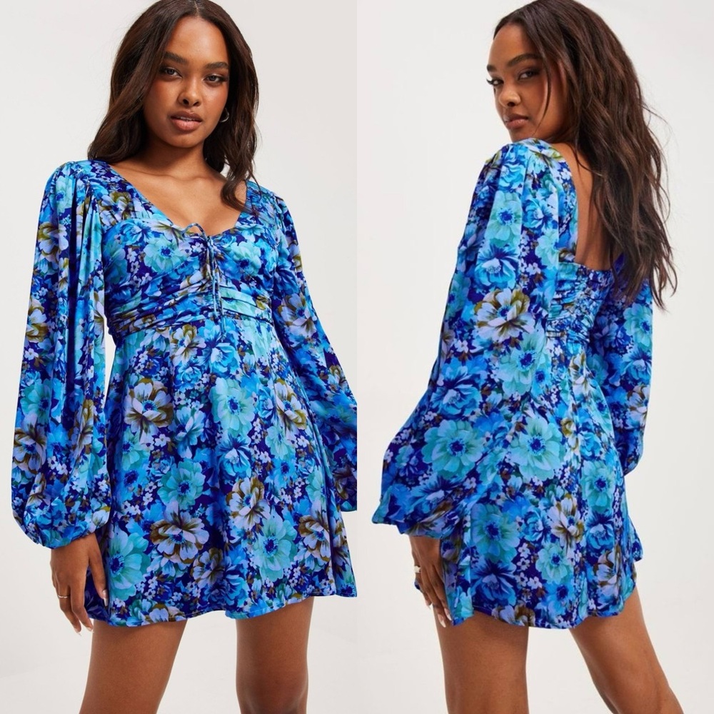 NWT For Love & Lemons Blue Floral Mini Dress Size Small